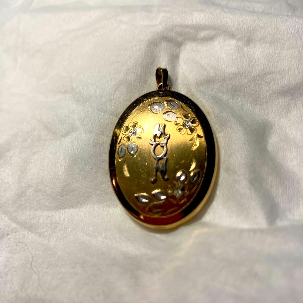 Vintage gold Mom pendant 4 pictures #015